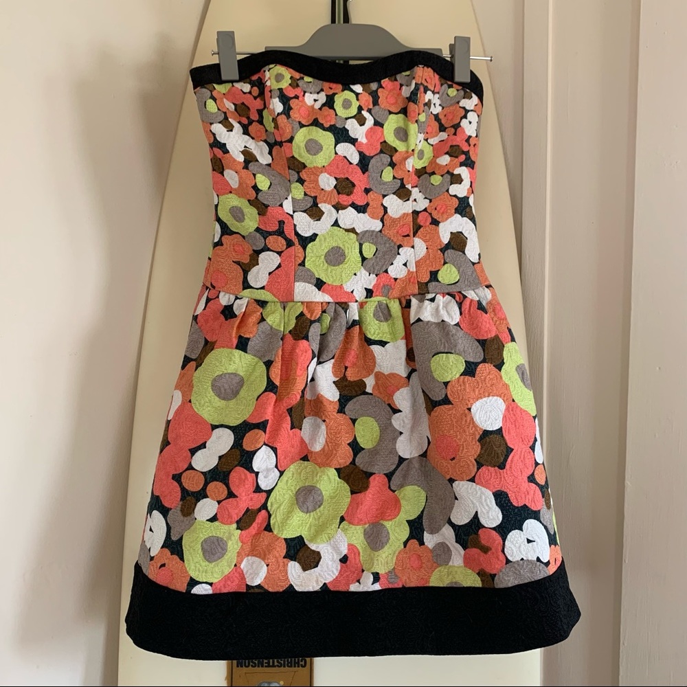 Jessica Simpson Strapless Cocktail Dress - Size 2